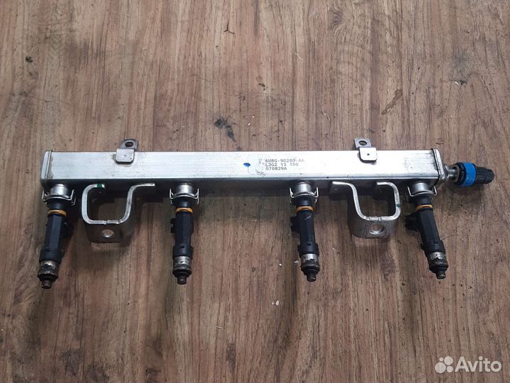 Форсунка топливная Ford Maverick Escape 2.3 L3