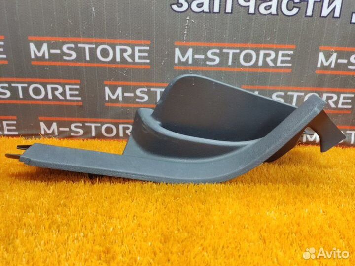 Накладка на порог задняя левая Volkswagen Tiguan