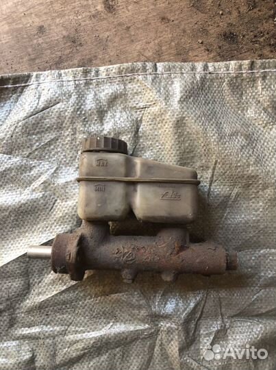 Главный тормозной цилиндр volvo 850