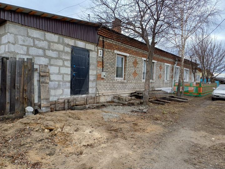 3-к. квартира, 55 м², 1/1 эт.