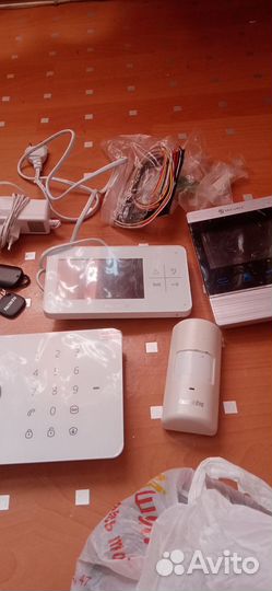 Комплект сигнализаций и видеодомофон
