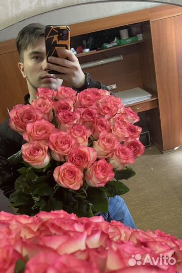 Букеты из роз с доставкой 25 шт