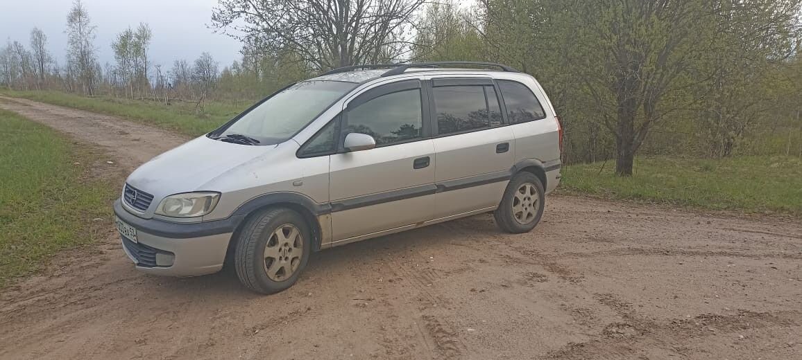 Opel Zafira: фото владельца