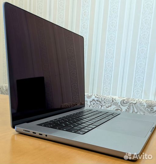 Ноутбук applemacbookpro16