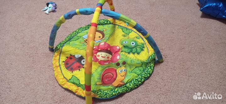 Детская кроватка с маятником