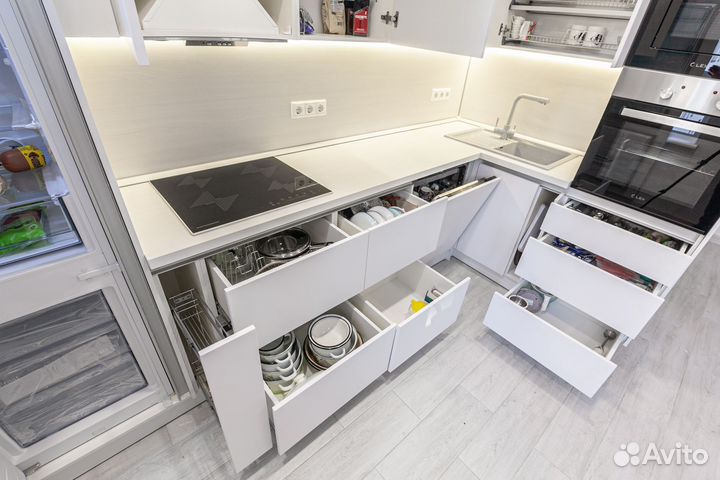 Кухня угловая. Кухни на заказ