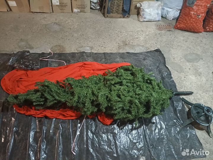 Елка искусственная