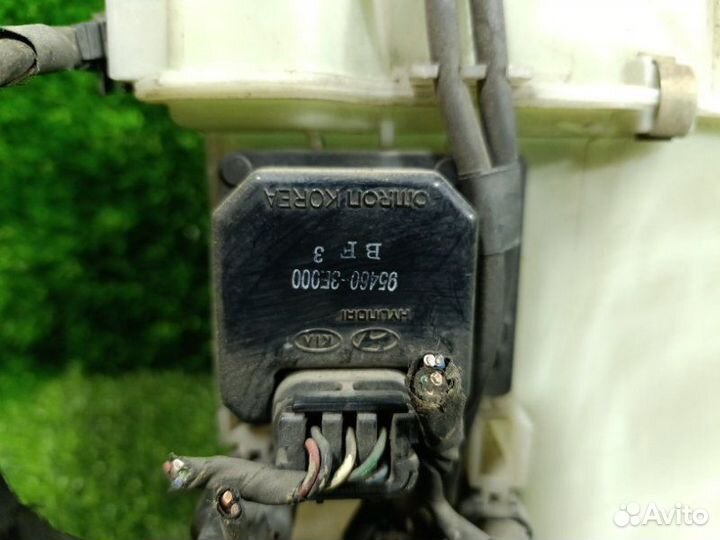 Бачок стеклоомывателя Kia Sorento BL D4CB 2006