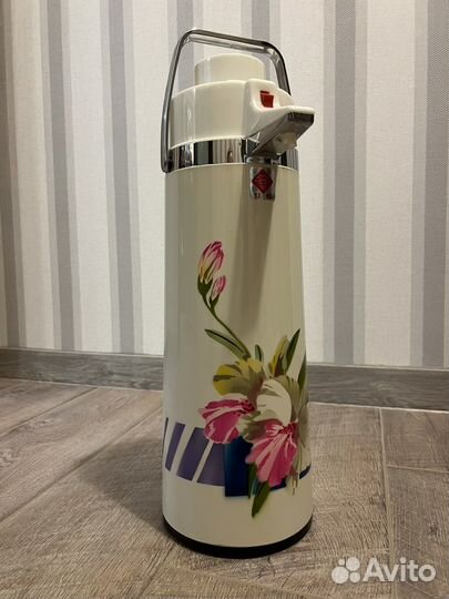 Термос китайский времён СССР с помпой