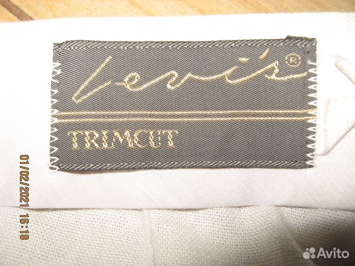 Брбрюки мужские levis trimcut, белые, летние, хлоп