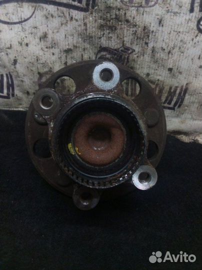 Ступица задняя правая Kia Ceed хэтчбек G4FC 2007