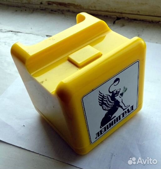 Подставка-сувенир под телефонную трубку