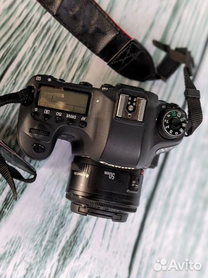 Зеркальный фотоаппарат canon 6d
