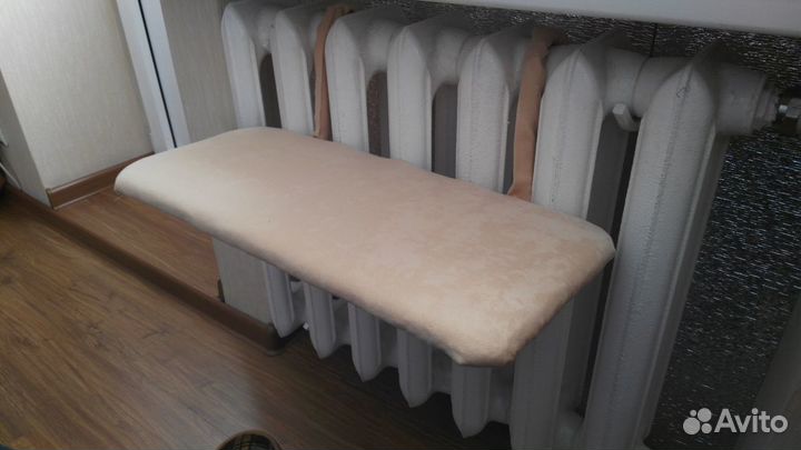 Для кошки лежанка на батарею