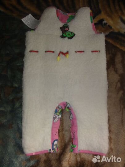 Кофточки, жилетки, ползунки и плед из овчины