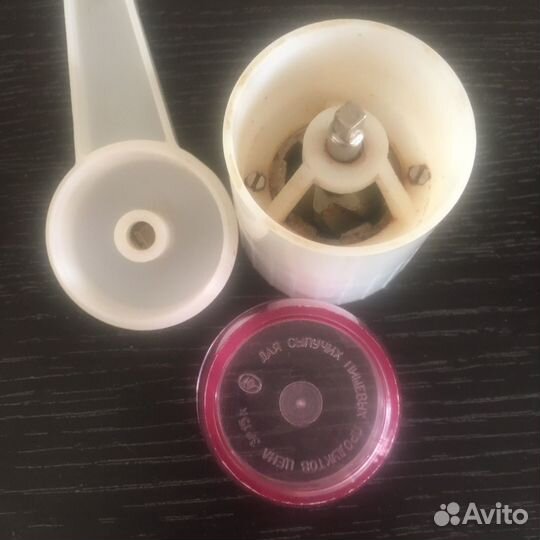 Мельница ручная СССР