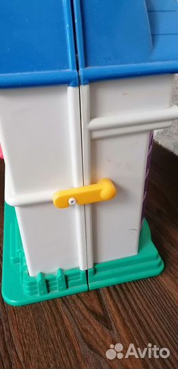 Кукольный домик с мебелью