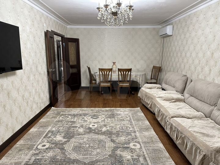 4-к. квартира, 90 м², 1/5 эт.