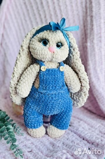 Вязаные игрушки зайка