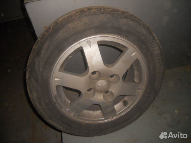 Bridgestone Blizzak DM-V1 215/65 R17