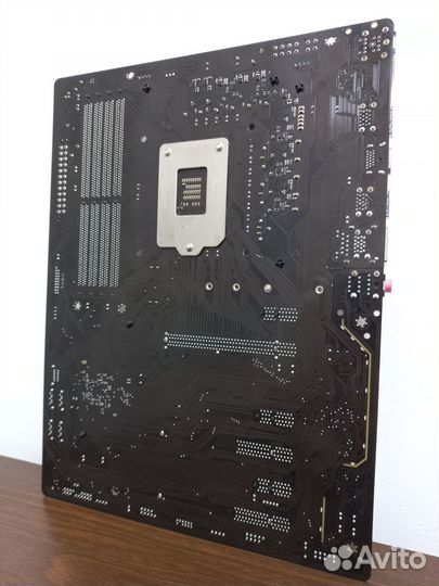 Материнская плата gigabyte Z390 UD