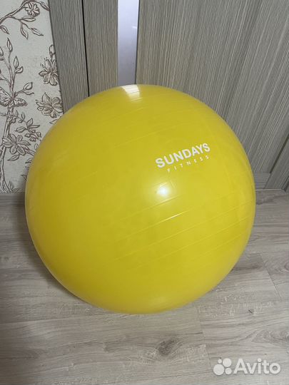 Гимнастический мяч фитбол