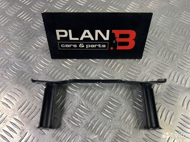 Держатель отвода распределительной магистрали Bmw