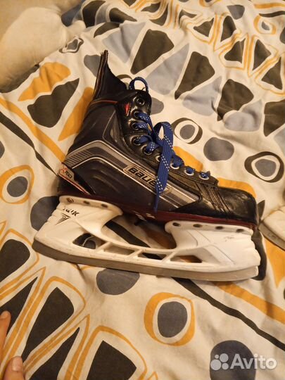 Хоккейные коньки Bauer vapor x700