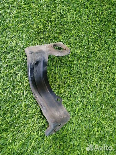 Крепление радиатора левое Honda Cr-V RE4 2008