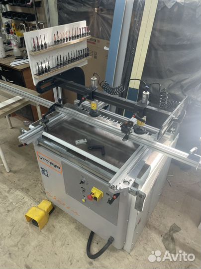 Сверлильно присадочный станок