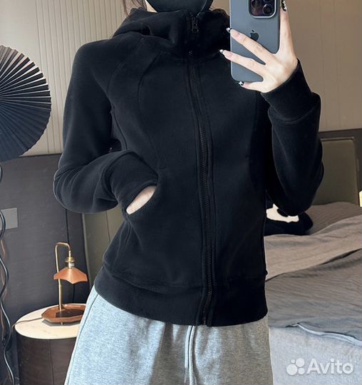 Флисовая кофта женская с капюшоном