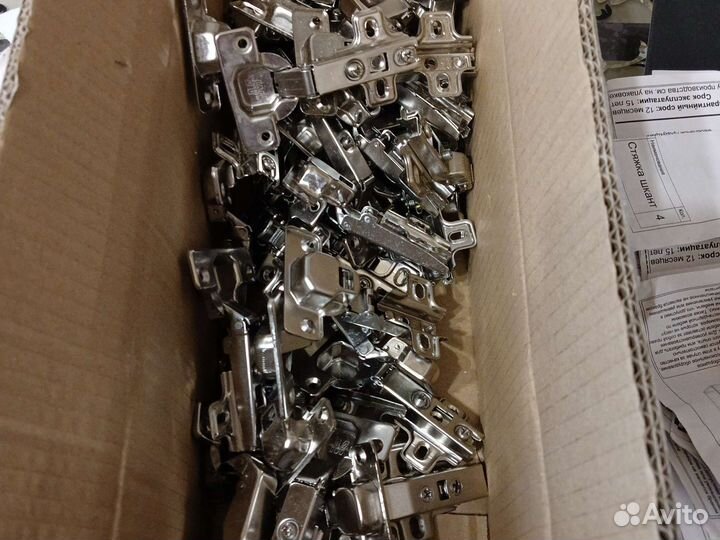 Направляющие для выд. ящиков новые, петли мебел