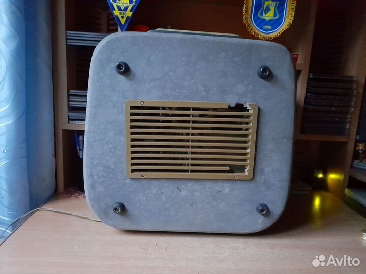 Катушечный магнитофон 