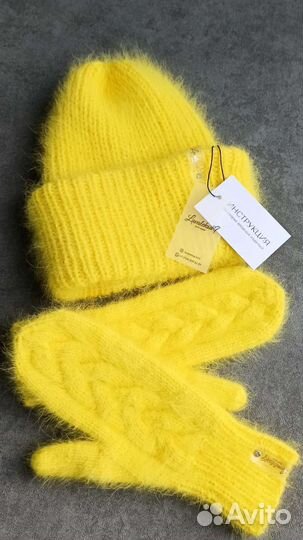 Комплект Зима (шапка и варежки)