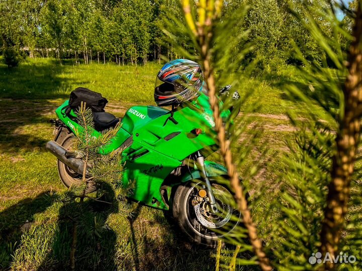 Suzuki GSX 1100F Katana