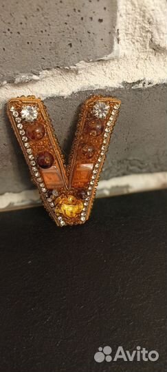 Брошь ручной работы