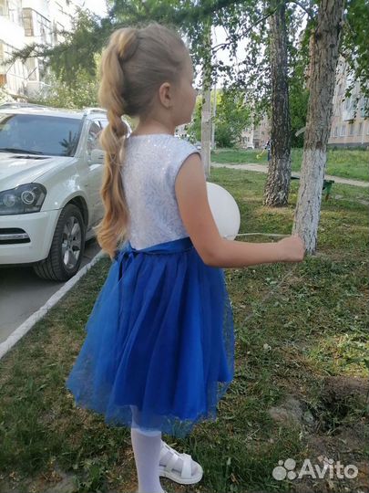 Платье нарядное