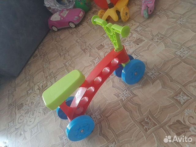 Детский велосипед четырехколесный