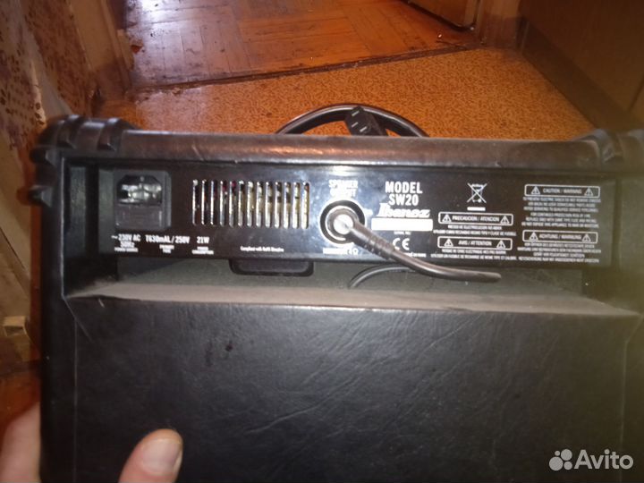Комбоусилитель ibanez sw20