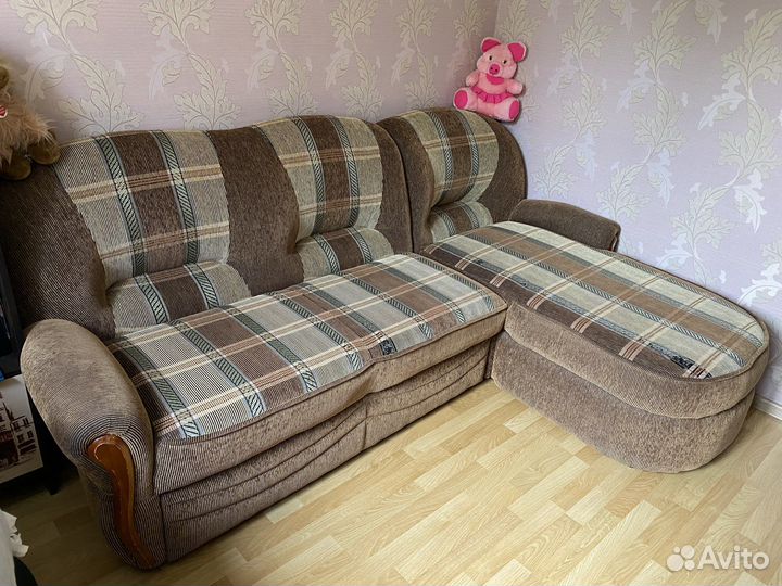 Диван-угловой