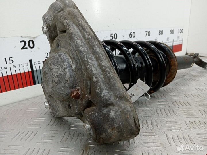 Стойка для Volkswagen Passat 5