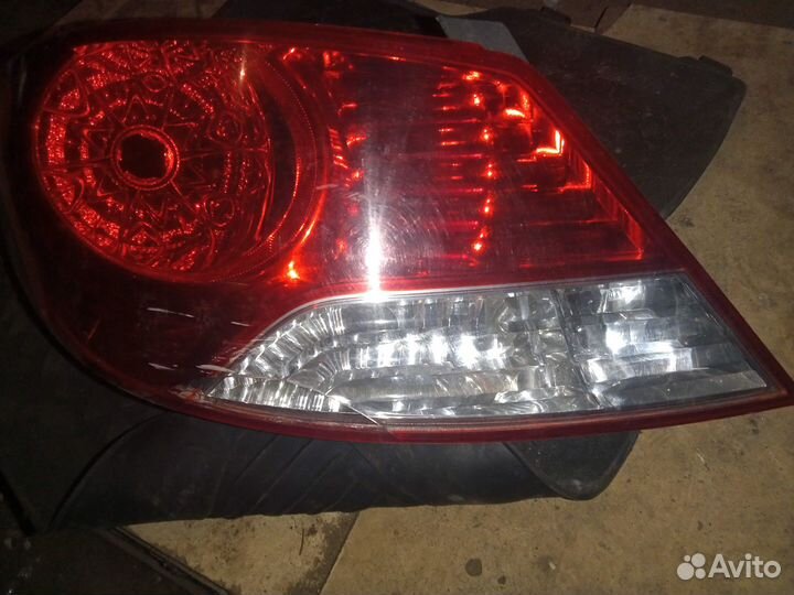 Продаю задний фонарь hyundai solaris