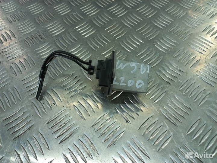 Резистор отопителя (Ежик) mitsubishi L200 KB4T 20
