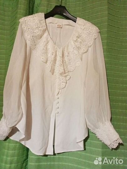 Блузка белая
