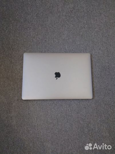 Apple macbook pro 15 2019 i9 32/512