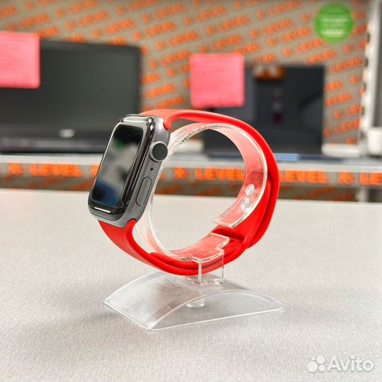 Apple Watch Series 4 GPS 44mm АКБ 80%