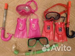 Маски для ныряния и набор аквалангиста