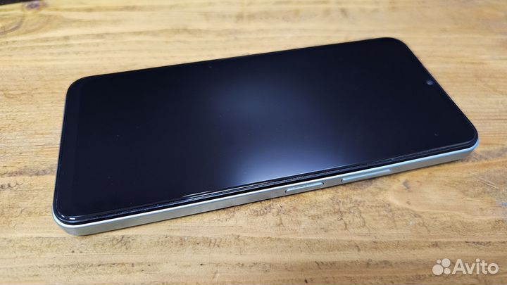 vivo Y22, 4/64 ГБ