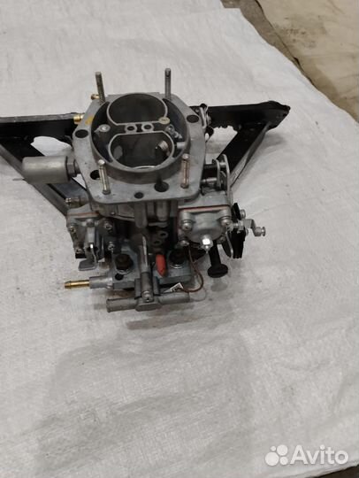 Впускной коллектор с карбюратор ауди 90