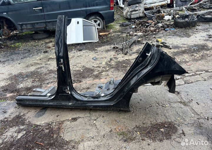 Левая арка с порогом Toyota Corolla E150